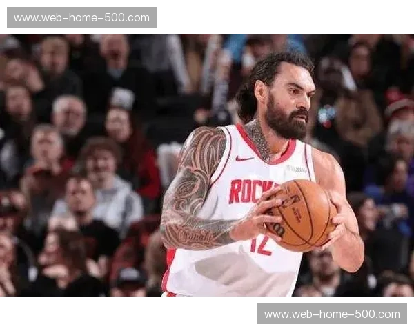 从疯狂冲抢到三分跑轰 亚当斯报销加速火箭进攻体系转型